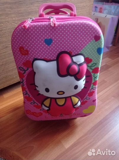 Детский чемодан Hello Kitty