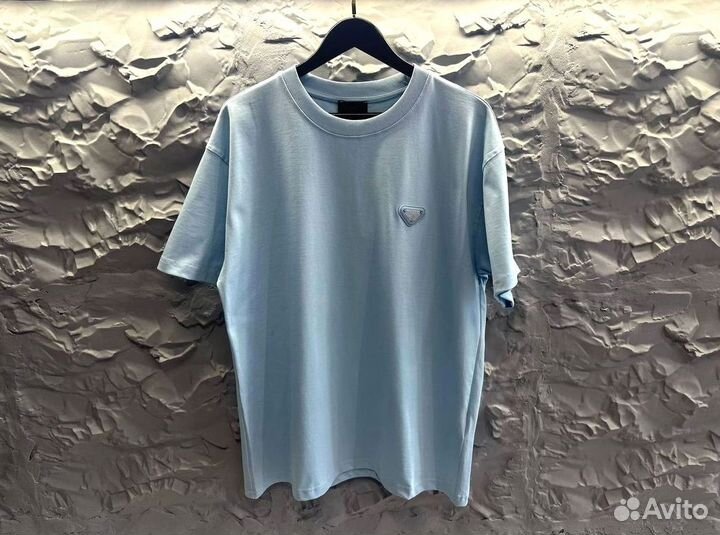 Футболка Prada