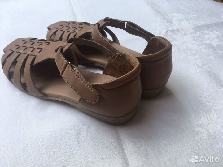 Сандалии scholl 39