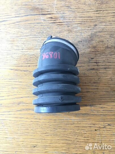 Патрубок воздушного фильтра Mercedes E-Class W210