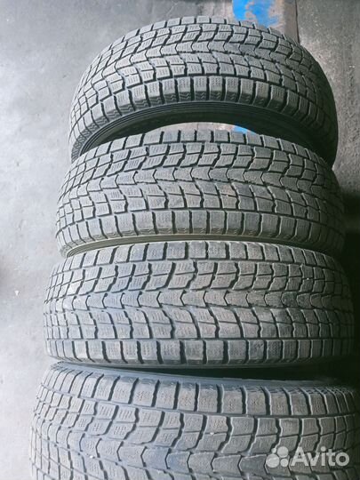 Dunlop Grandtrek SJ6 215/70 R16 99Q