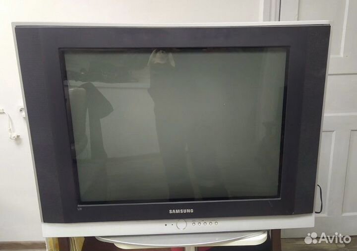 Телевизор samsung