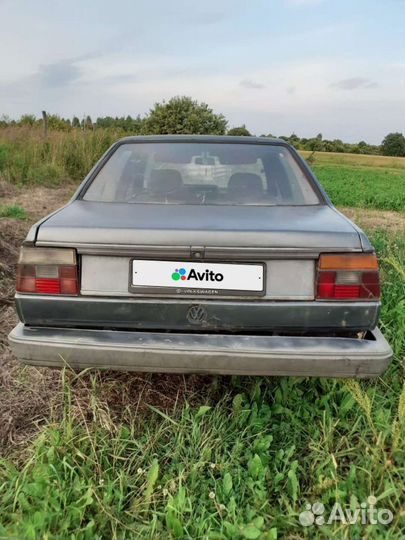 Volkswagen Jetta 1.6 МТ, 1989, битый, 200 000 км