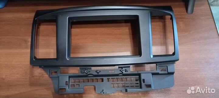 Рамка для 2 din магнитолы lancer 10