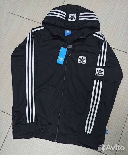 Спортивный костюм мужской