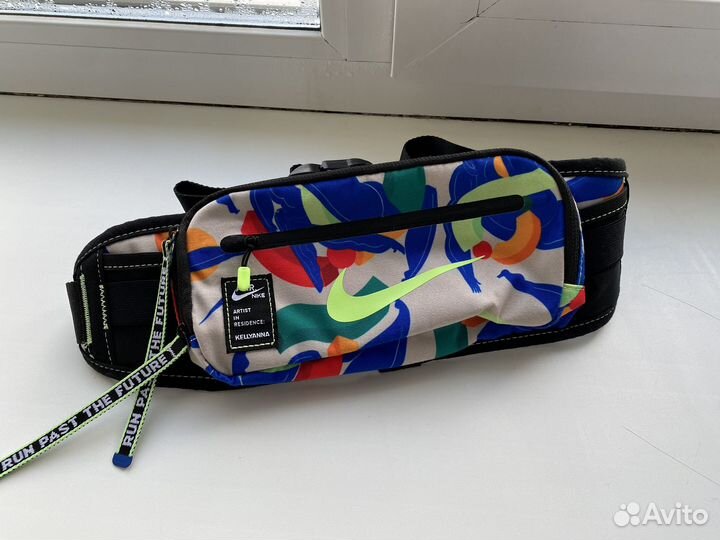 Поясная сумка Nike