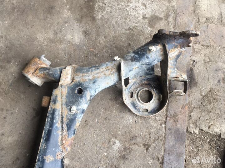 Задняя балка Гольф 4 Боро