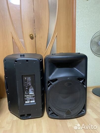 Акустическая система behringer B615D