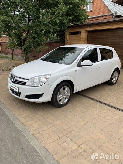 Opel Astra 1.6 МТ, 2014, 156 247 км