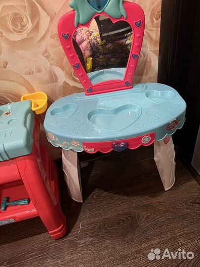 Продам детский столик для красоты, 