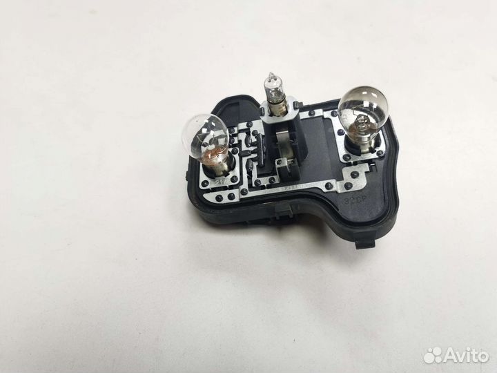 Плата заднего фонаря правого VW Golf 5