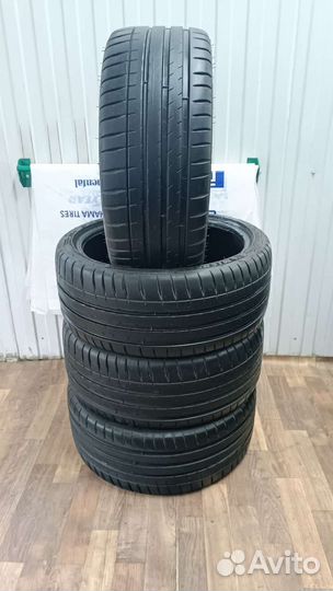 Michelin Pilot Sport 4 S 235/35 R19