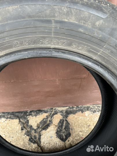 Yokohama 104ZR 215/65 R17