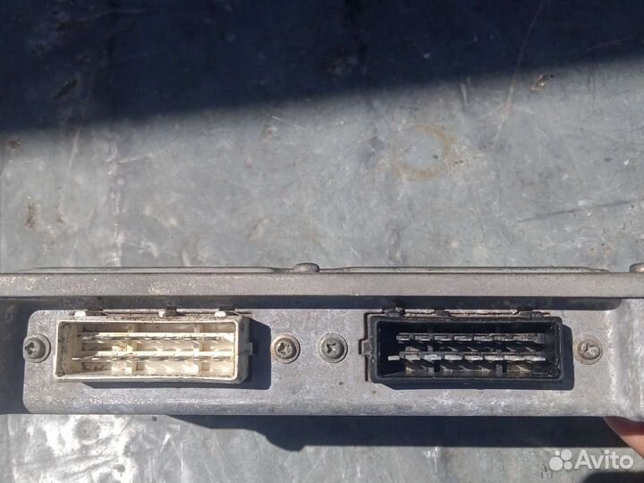 Блок управления подвеской Peugeot 605 1995