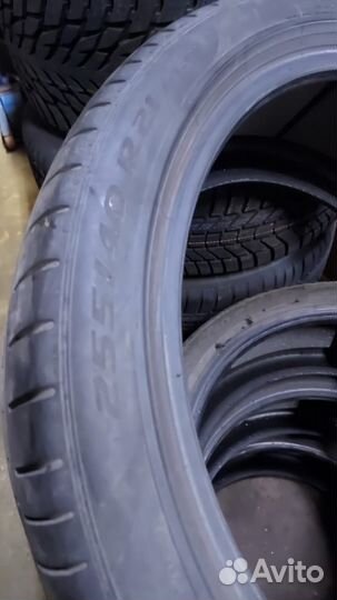 Pirelli P Zero 255/40 R21 102V