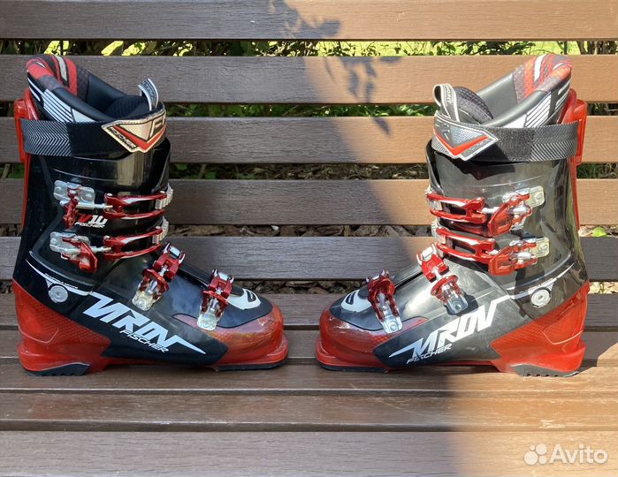 Горнолыжные ботинки ficher