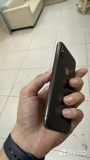 iPhone Xs, 64 ГБ