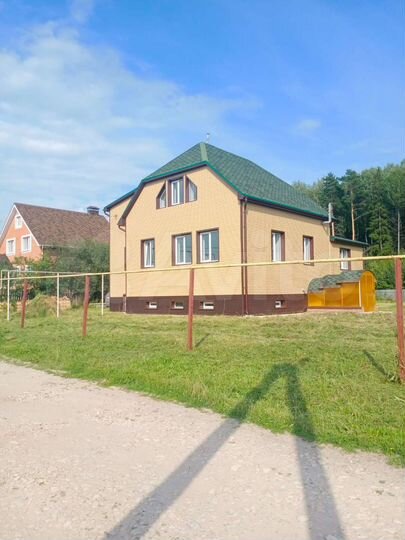 Дом 281 м² на участке 12 сот.