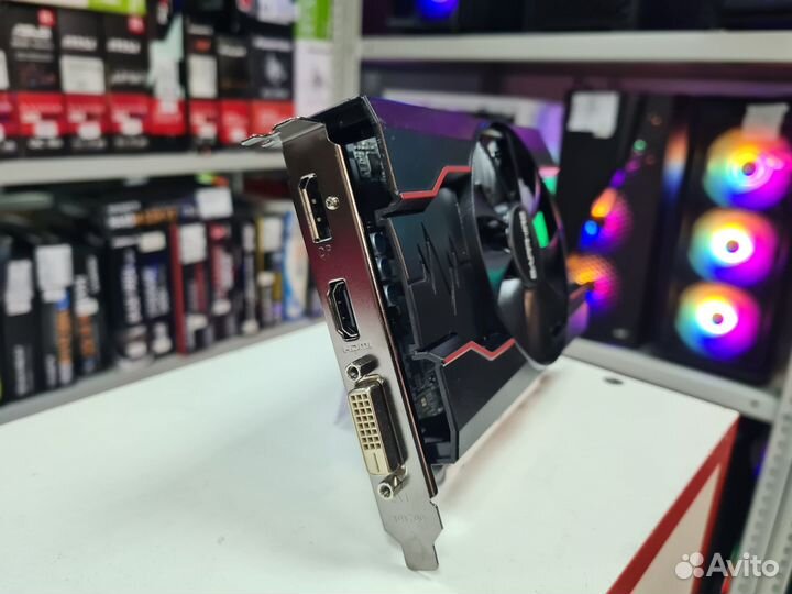 Видеокарта Sapphire RX550 4 GB Pulse OC