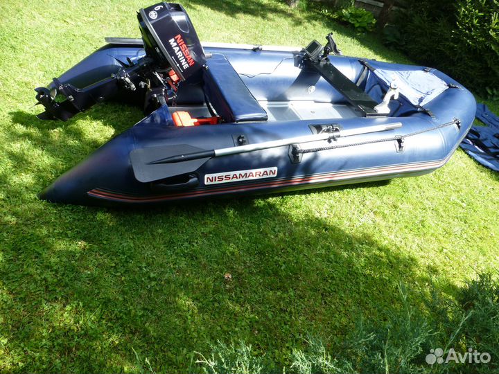 Лодка с мотором