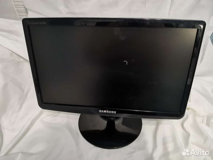 Монитор Samsung SyncMaster S19A100N, Системники