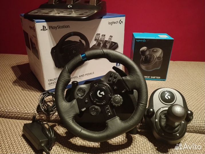 Игровой руль Logitech G923 PS4 + Driving Shifter