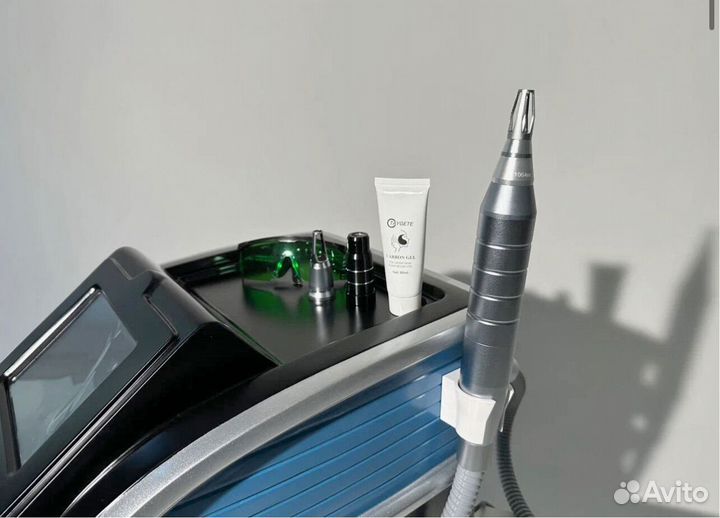Аппарат для удаления тату и карбонового пилинга Наличие
