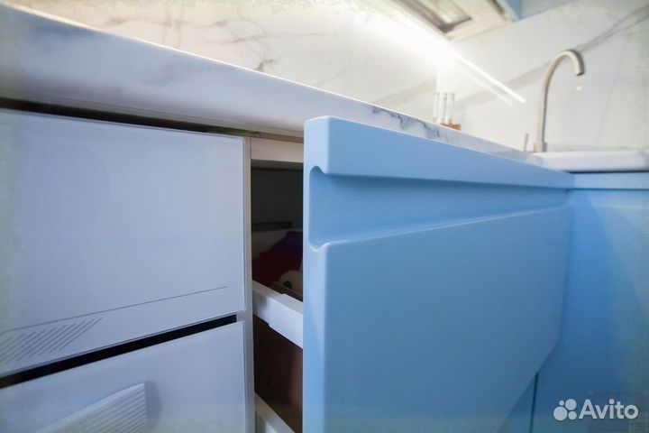 Кухонный гарнитур. Цена за всю кухню