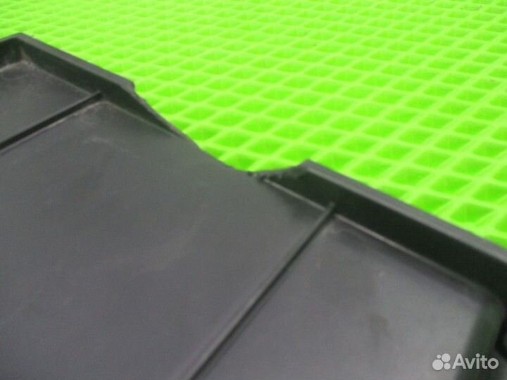 Воздуховод радиатора правый Hyundai Creta