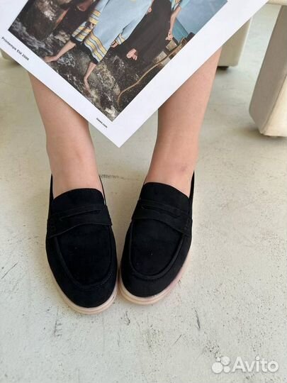 Лоферы женские коричневые подошва