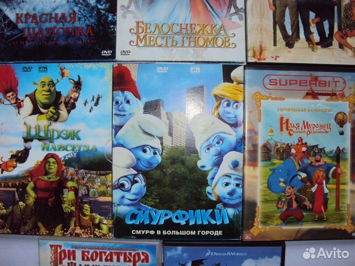 DVD фильмы и мультфильмы разные 8шт пакетом
