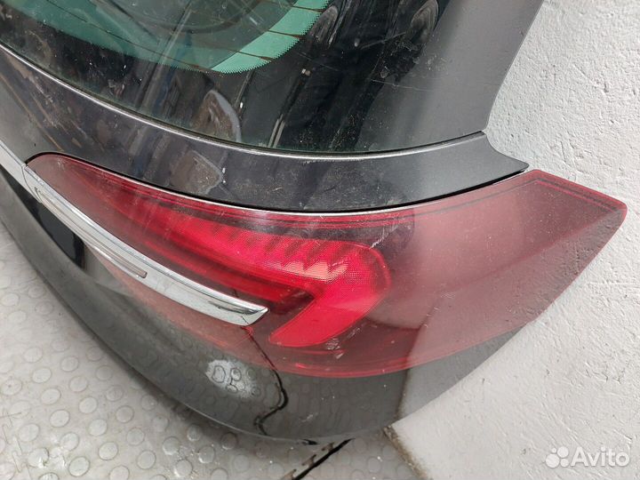 Крышка багажника Opel Insignia