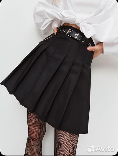 Черная мини-юбка 48