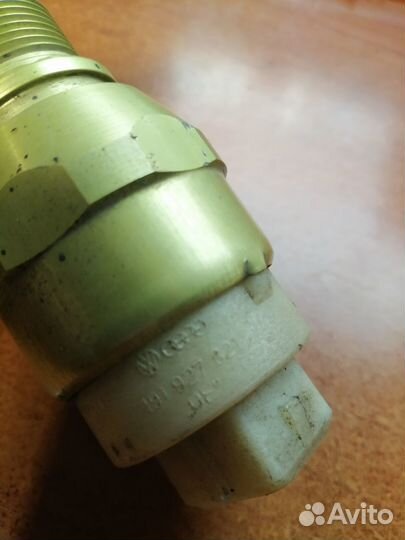 Предохранительный датчик абс VW Passat B3