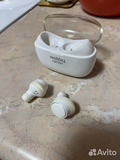 Беспроводные наушники