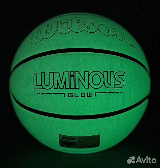 Размер 7. Баскетбольный мяч Wilson luminous Green