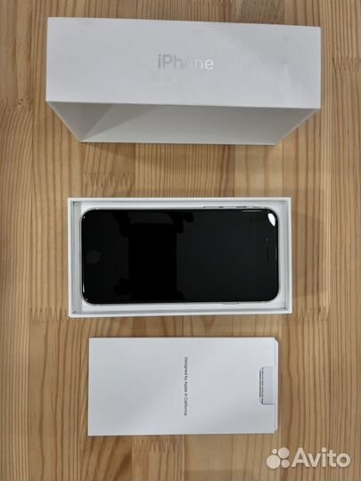 iPhone SE (2020), 64 ГБ