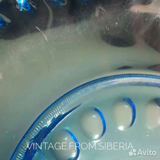 Дореволюционная ваза на ножке, купоростное стекло