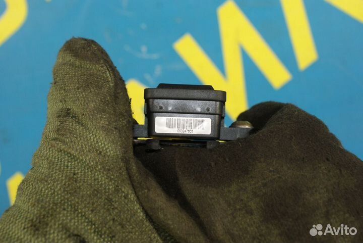 Датчик ускорения Mercedes-Benz W210