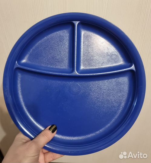 Tupperware Новая Тарелка Блюдо Менажница с крышкой