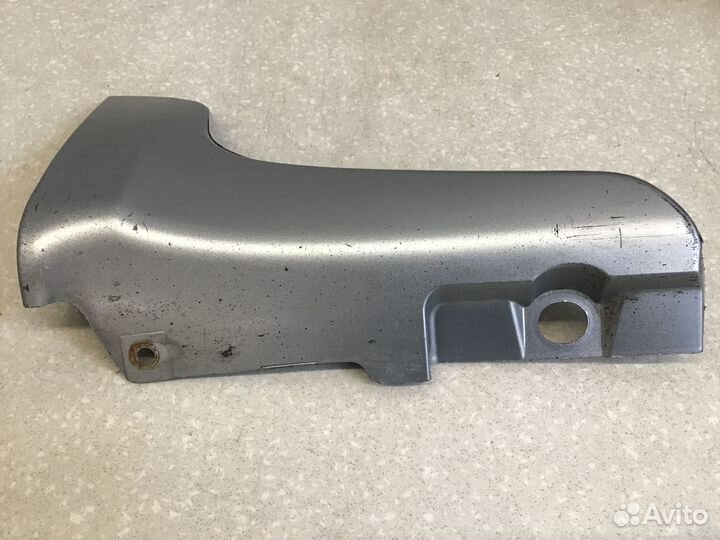 Накладка на порог (наружная) Toyota Vitz 2005–2010