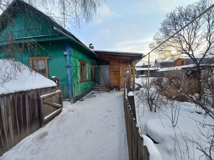 Дом 62 м² на участке 11 сот.