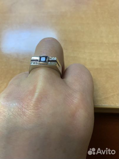 Мужской золотой перстень