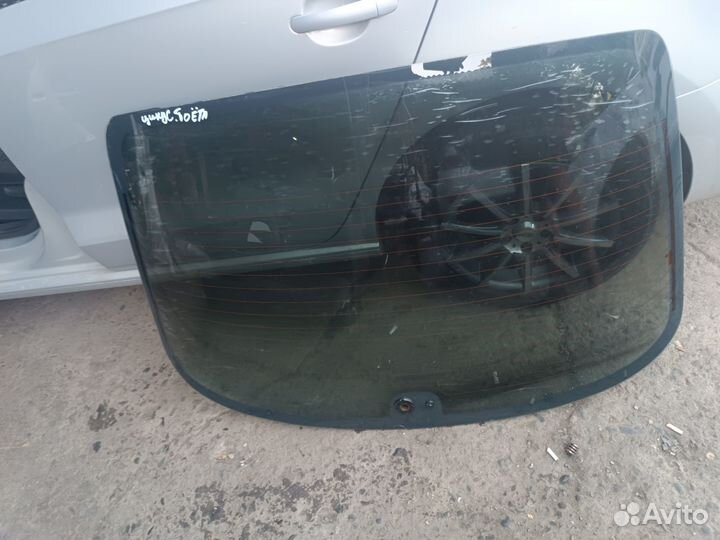 Стекло заднее Toyota Cynos