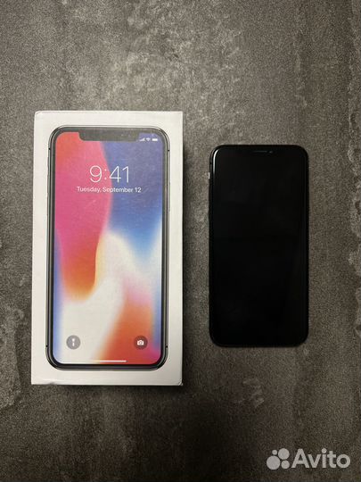 Телефон iPhone XS