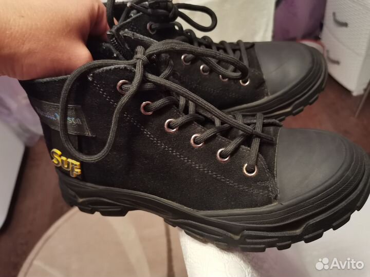 Ботинки для девочки