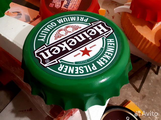 Бутылочная крышка 40 см (муляж)