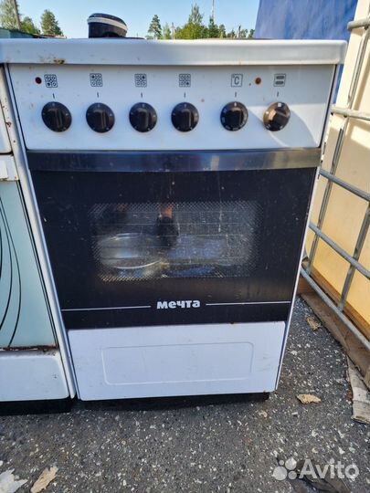 Электрическая кухонная плита