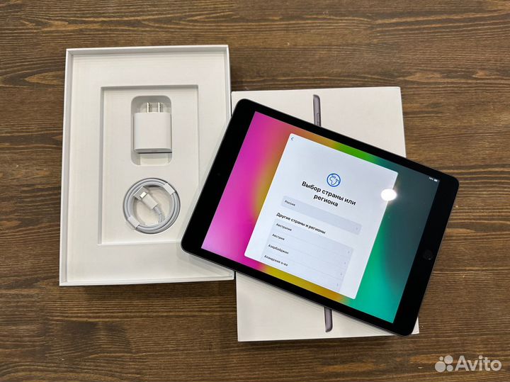 Планшет Apple iPad 9 10.2 Wi-FI