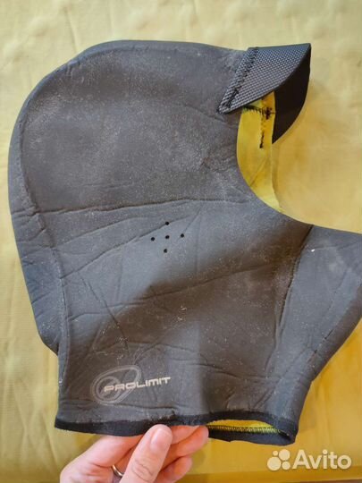 Гидроперчатки и гидрошлем